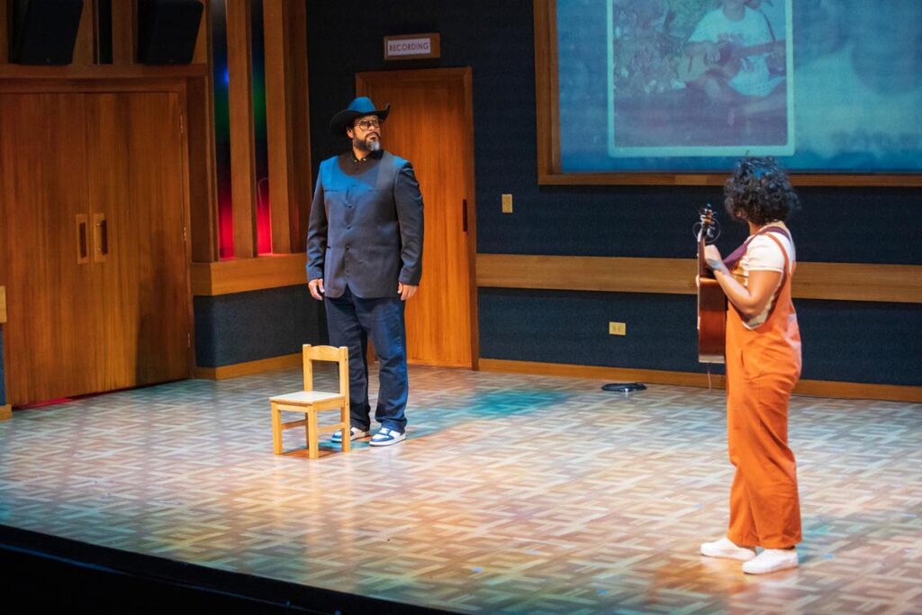 Papá Cuatro, Miami New Drama, Pictured L-R_ Adolfo Herrera, Mafer Bandola, Photo by_ Chris Crass