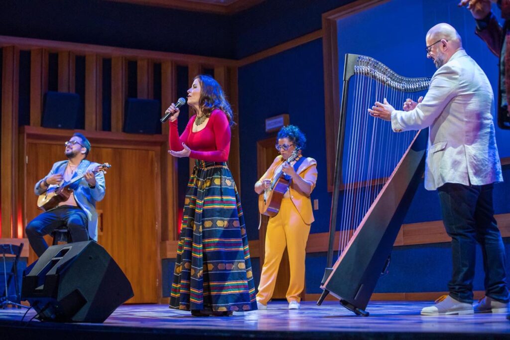 Papá Cuatro, Miami New Drama, Pictured L-R_ Miguel Siso, Mariaca Semprún, Eduardo Betancourt, Adolfo Herrera Photo by_ Chris Crass