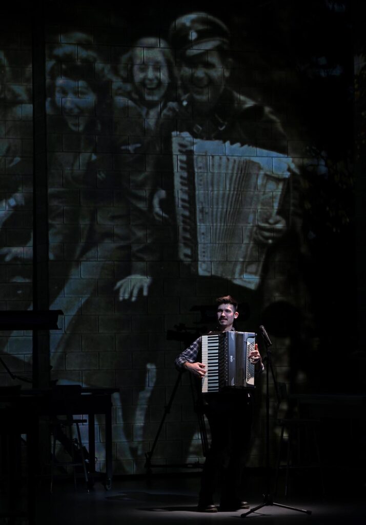 UKP_8022 Here There Are Blueberries