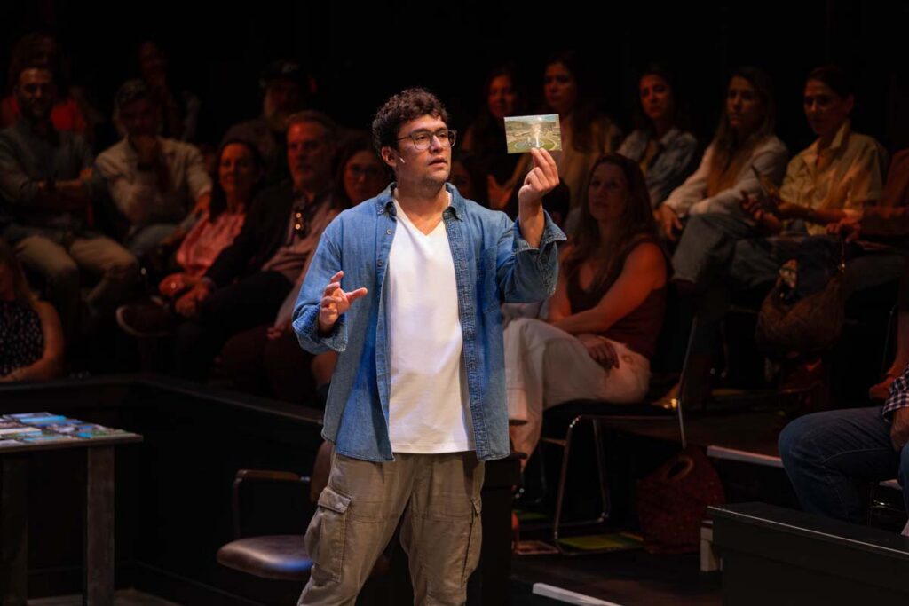 Christian-McGaffney-Todo-Lo-Que-No-Dije_Miami-New-Drama_Photos-by-Ari-Feldmiller-2 Christian McGaffney in Todo Lo Que No Dije. Photos by Ar Feldmiller.